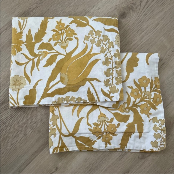 Pre Owned Set of 2 Pottery Barn Linen Pillow Cases Yellow/White Floral Print - Picture 10 of 10